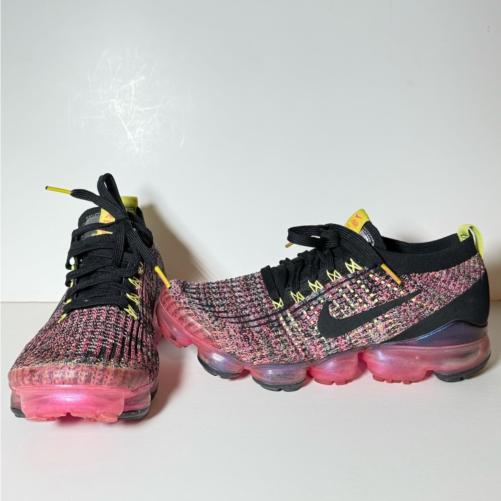 Nike Multicolor Flyknit Sneakers